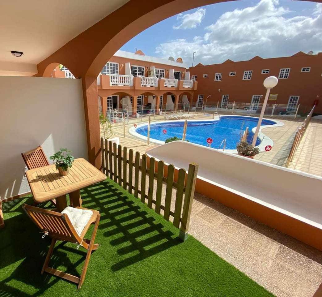 El Olivar Caleta Mar 科斯塔卡莱塔 外观 照片